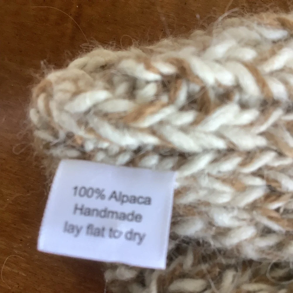 New Awamaki Peruvian Handmade Alpaca Wool Knit Scarf with Pom- Poms